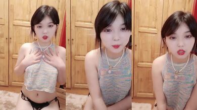 新人！大学生下海~又骚又漂亮~【贝贝】美乳爱心奶~爱了，青春气息扑面而来，兄弟们动心吗 (3)